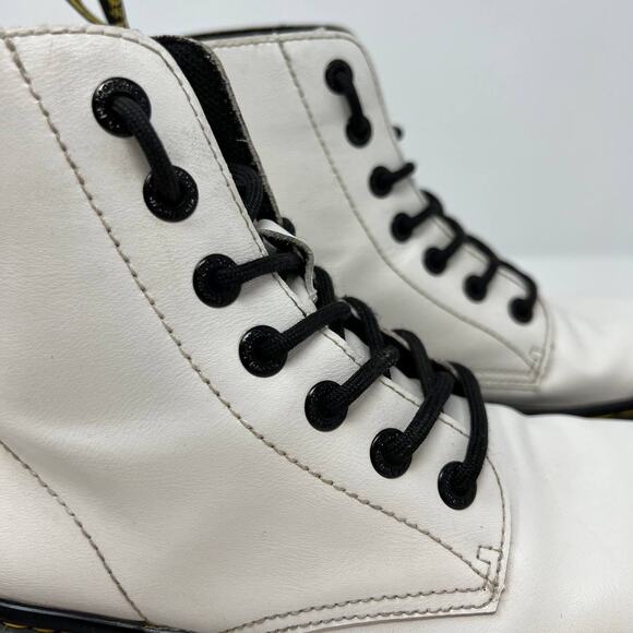 Dr Martens Boots Women's Size 8 Luana Airwalk AW004 Preppy Normcore 7 Eyelet - Picture 13 of 16